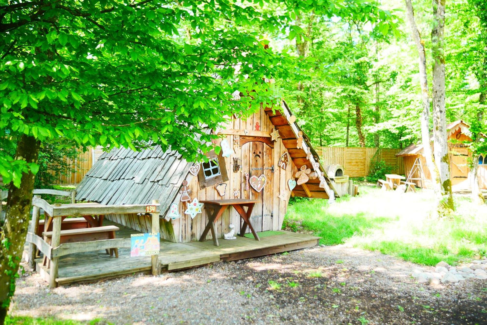Camping Alsace Les Castors Burnhaupt-le-Haut Exterior photo